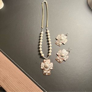 Necklace and earrings set